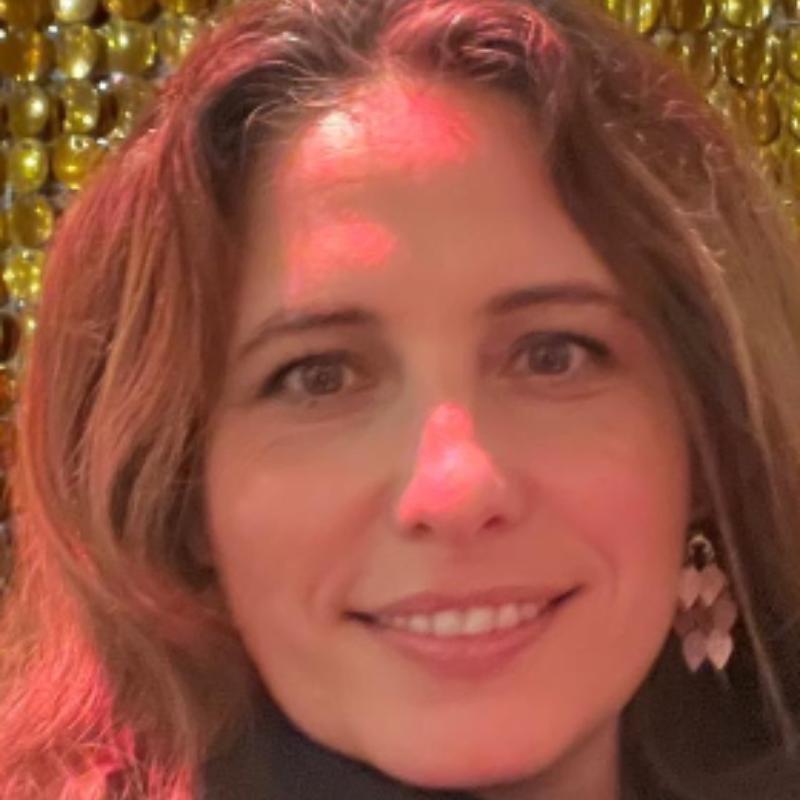 You immediately feel comfortable, connected and with a clear focus on your own topic. Thanks to her own experience as a consultant, founder and working mum, she knows exactly where the "shoe pinches" and gives valuable impulses for your own transformation.